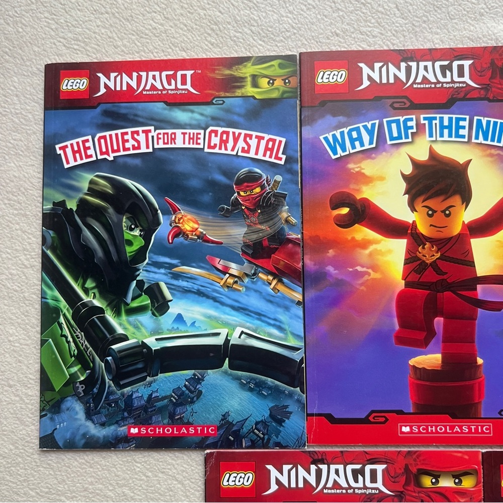 Ninjago Lego Paper Books Set of 5 The Quest For The Crystal Scholastic - Picture 3 of 9